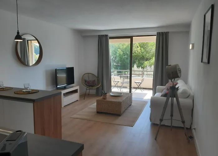 Moderno Apartamento Con Vista A La Montana